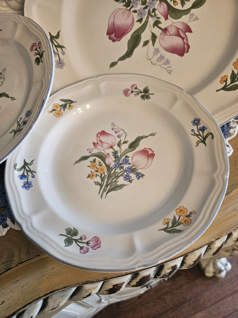 Floral Butterfly China Plate Set – 1 Large 12